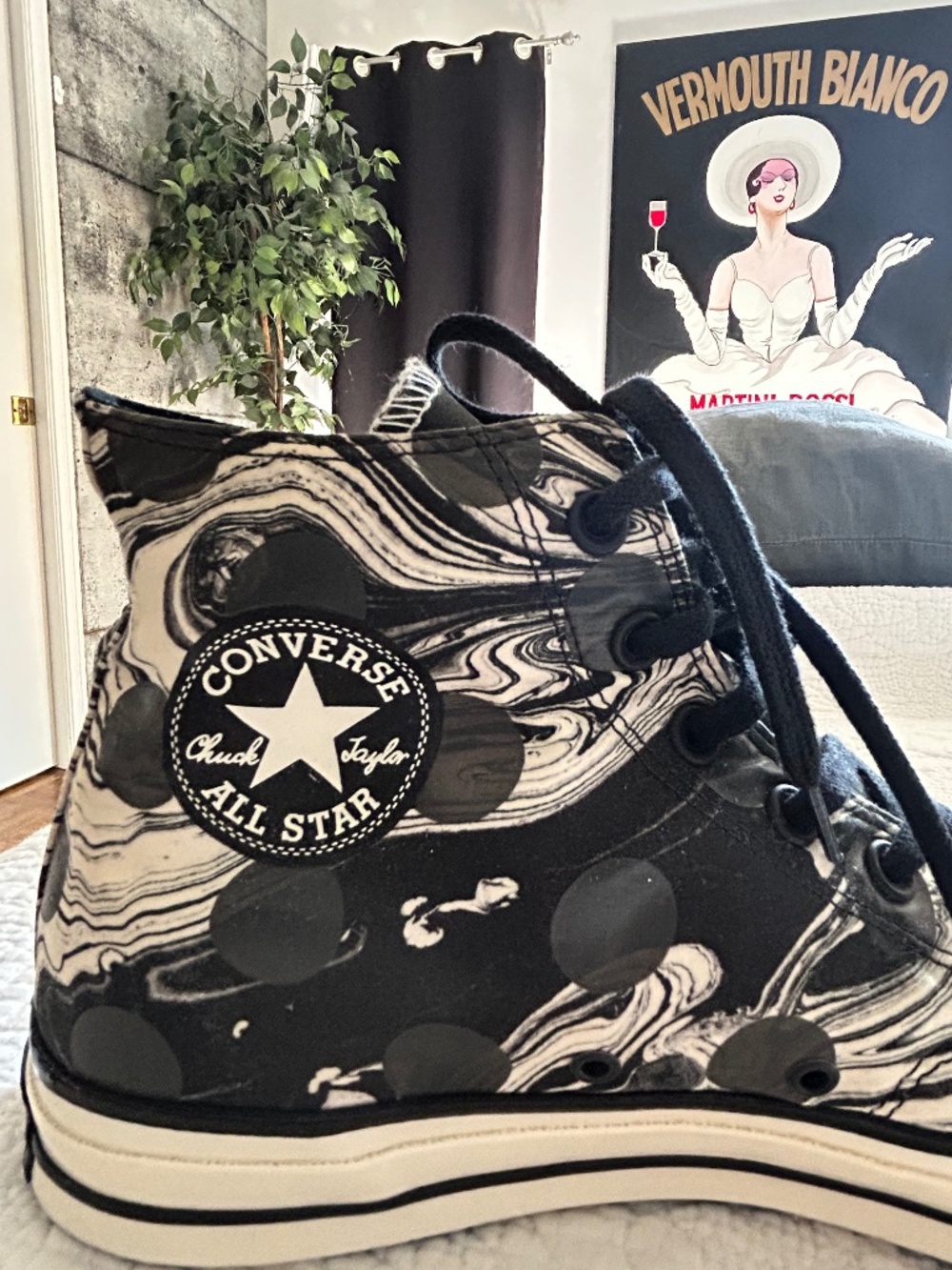 Converse CHUCH TAYLOR high tops WOW- RARE